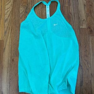 Nike women’s XL tank *new without tags*